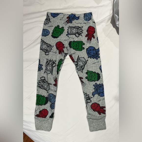 VGUC Marvel Superhero Print Pajama Set, Gray (XS / 5 years) - Picture 6 of 9